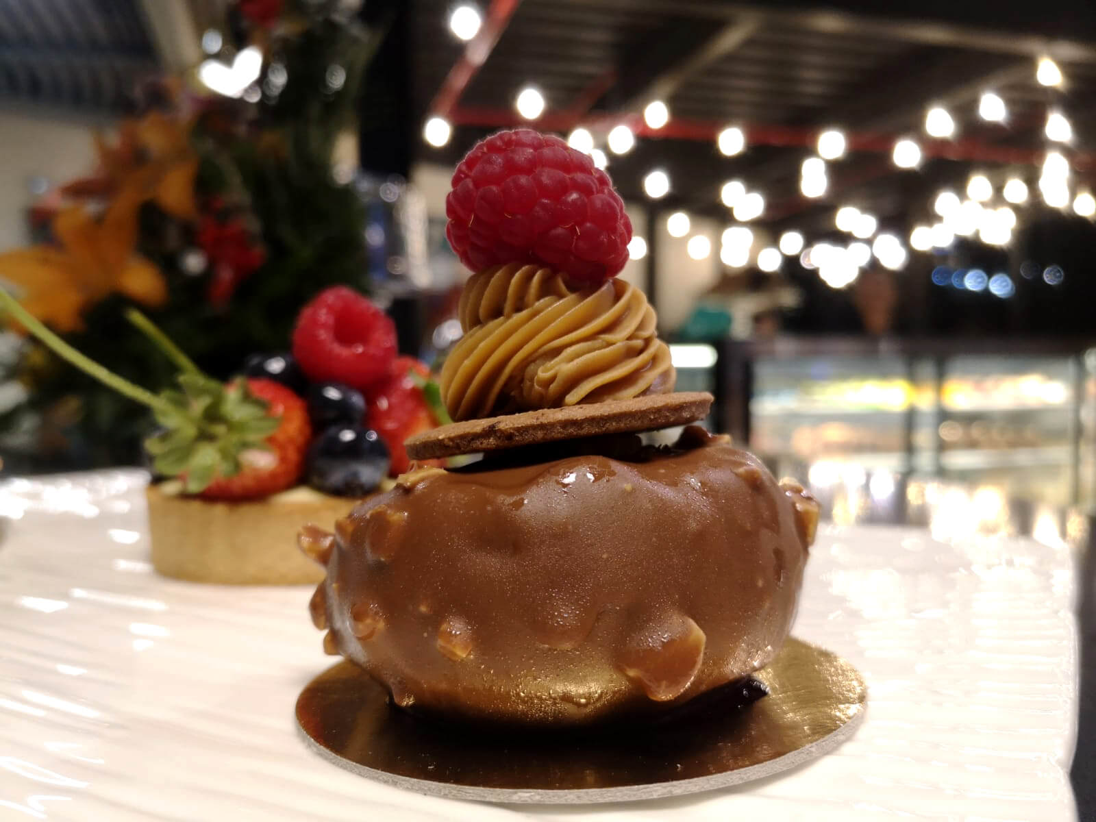 Crème Caramel Pâtisserie se expande en un nuevo espacio lleno de arte y